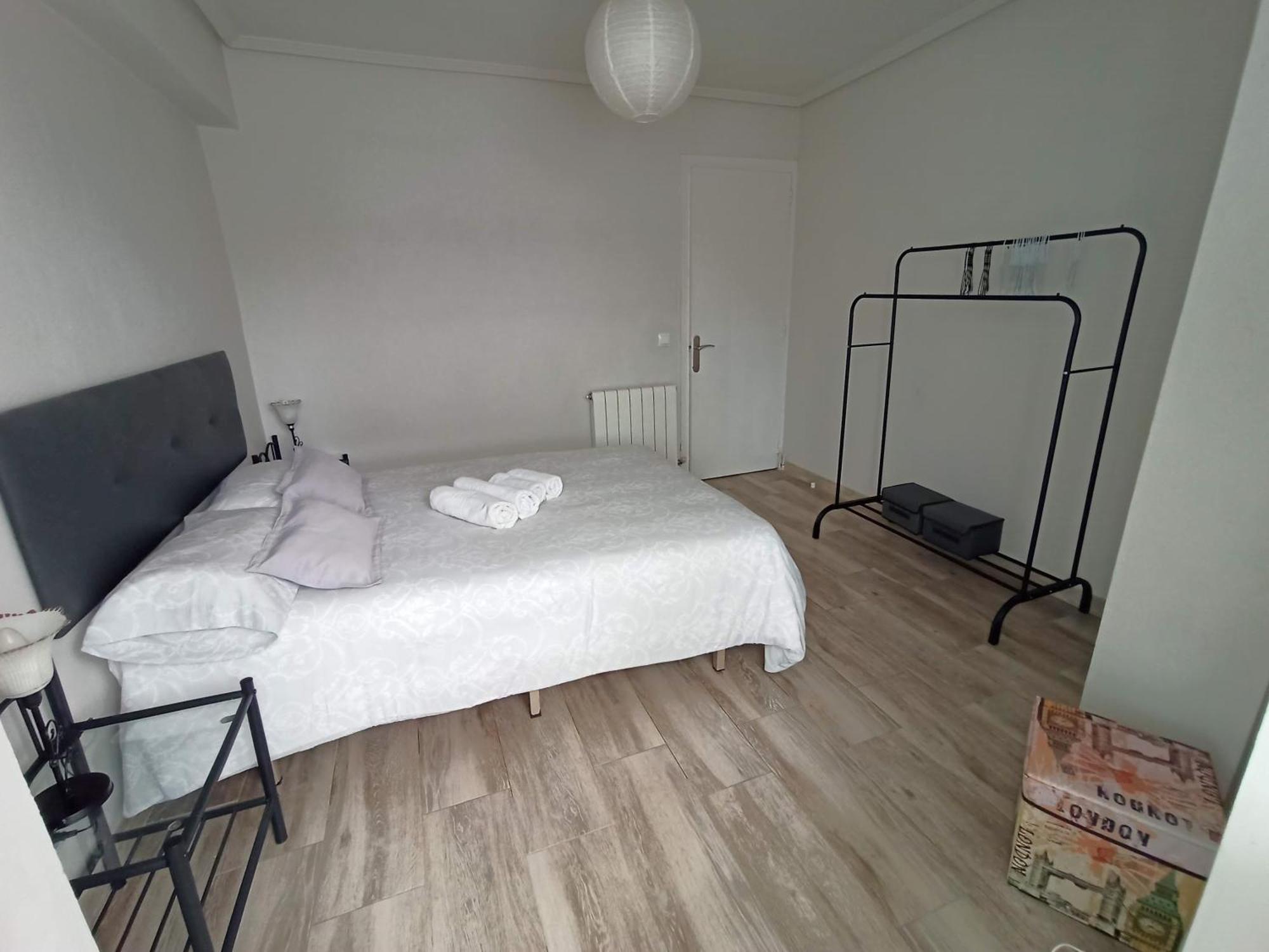 Piso Reformado Cerca Sardinero Apartamento